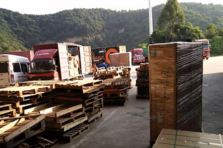 广州荔湾周边搬运搬家师傅提供叉车技工、搬运工、装卸工服务 居民搬家提供厢货车 日式搬家
